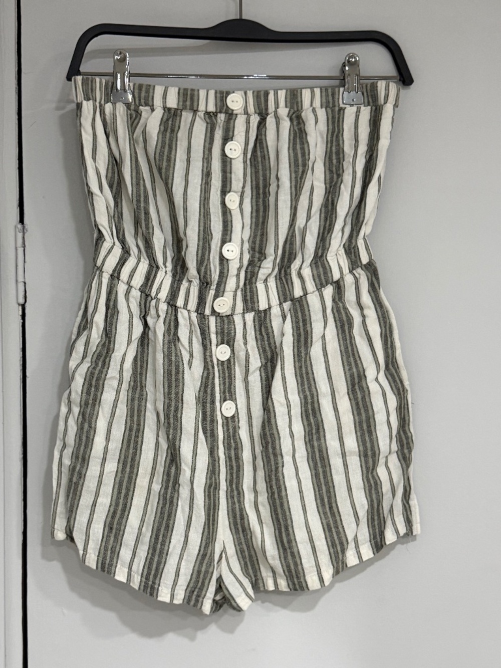 Urban Outfitters Women’s Green Striped Linen Blend Strapless Romper